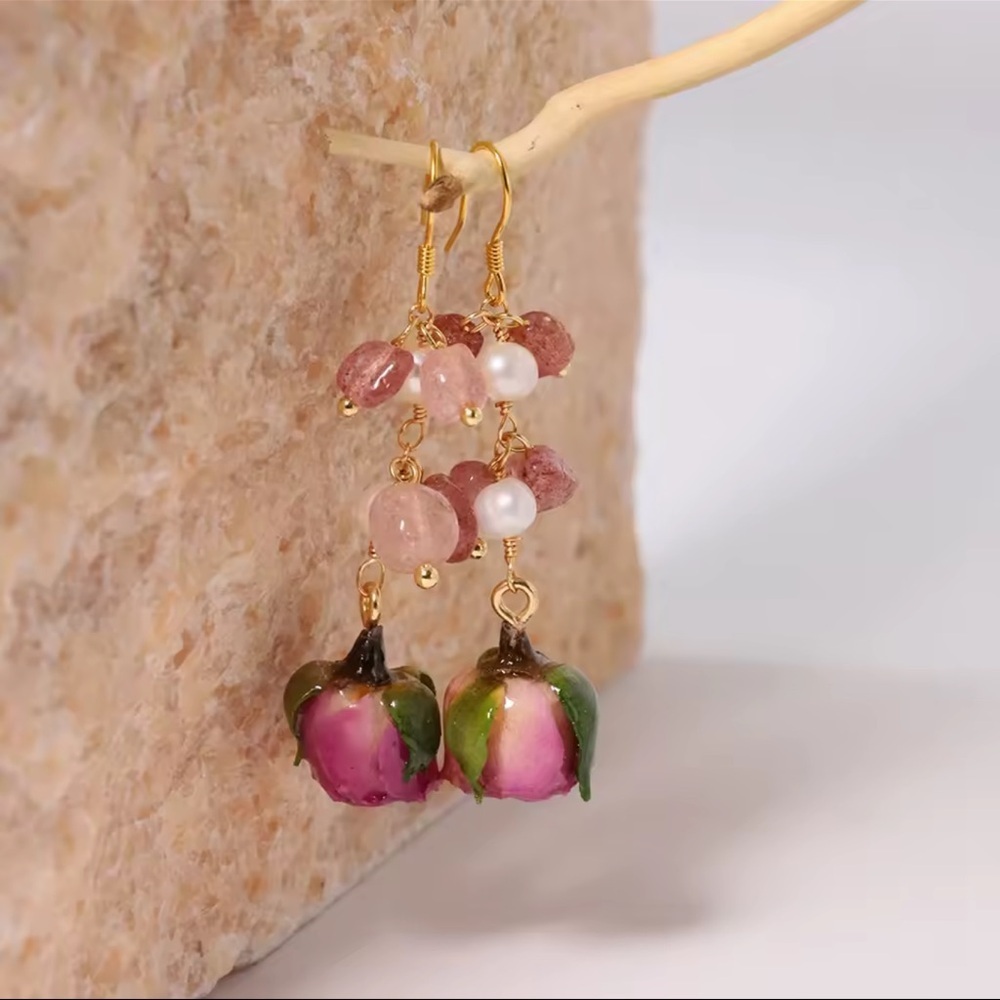 Pink Rosebud Drop Earrings
Romantic Boho Style